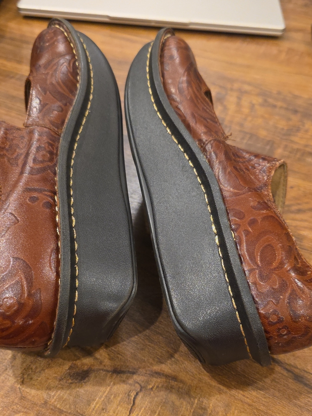 Alegria Brown Mary Jane Shoes with Floral Embossing Size 37 - Picture 8 of 12